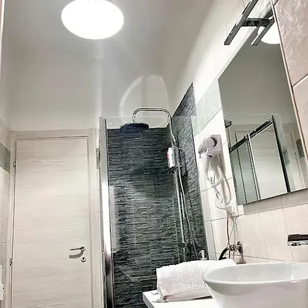 Loft Deluxe Metro Bengasi Lägenhet *
